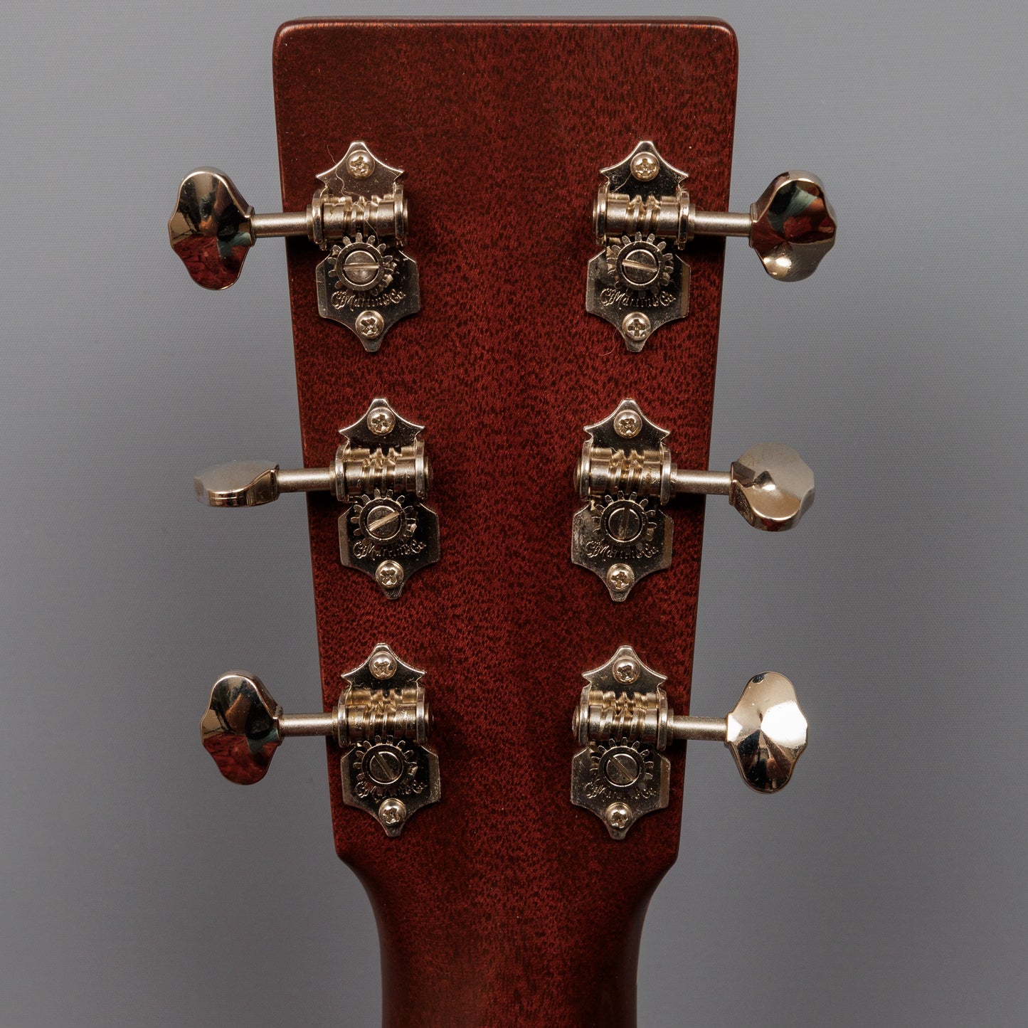 2009 Martin 00-18V