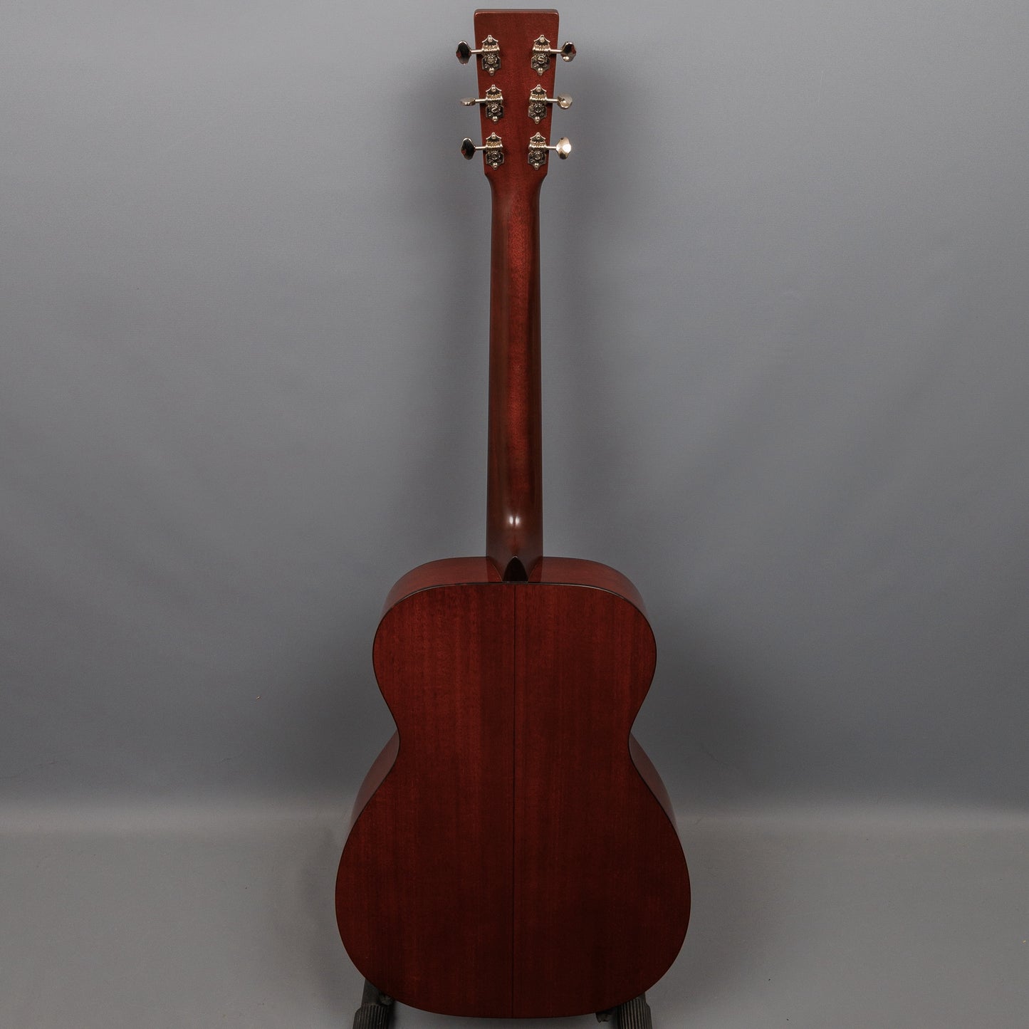 2009 Martin 00-18V