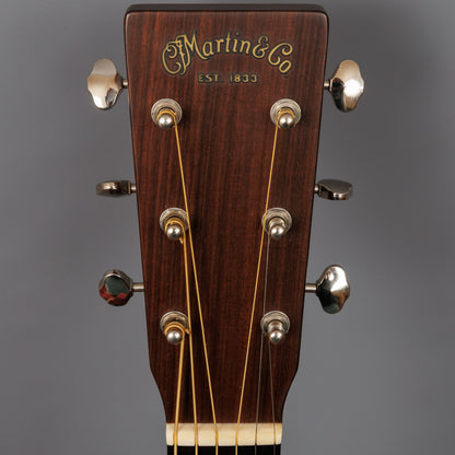 2009 Martin 00-18V